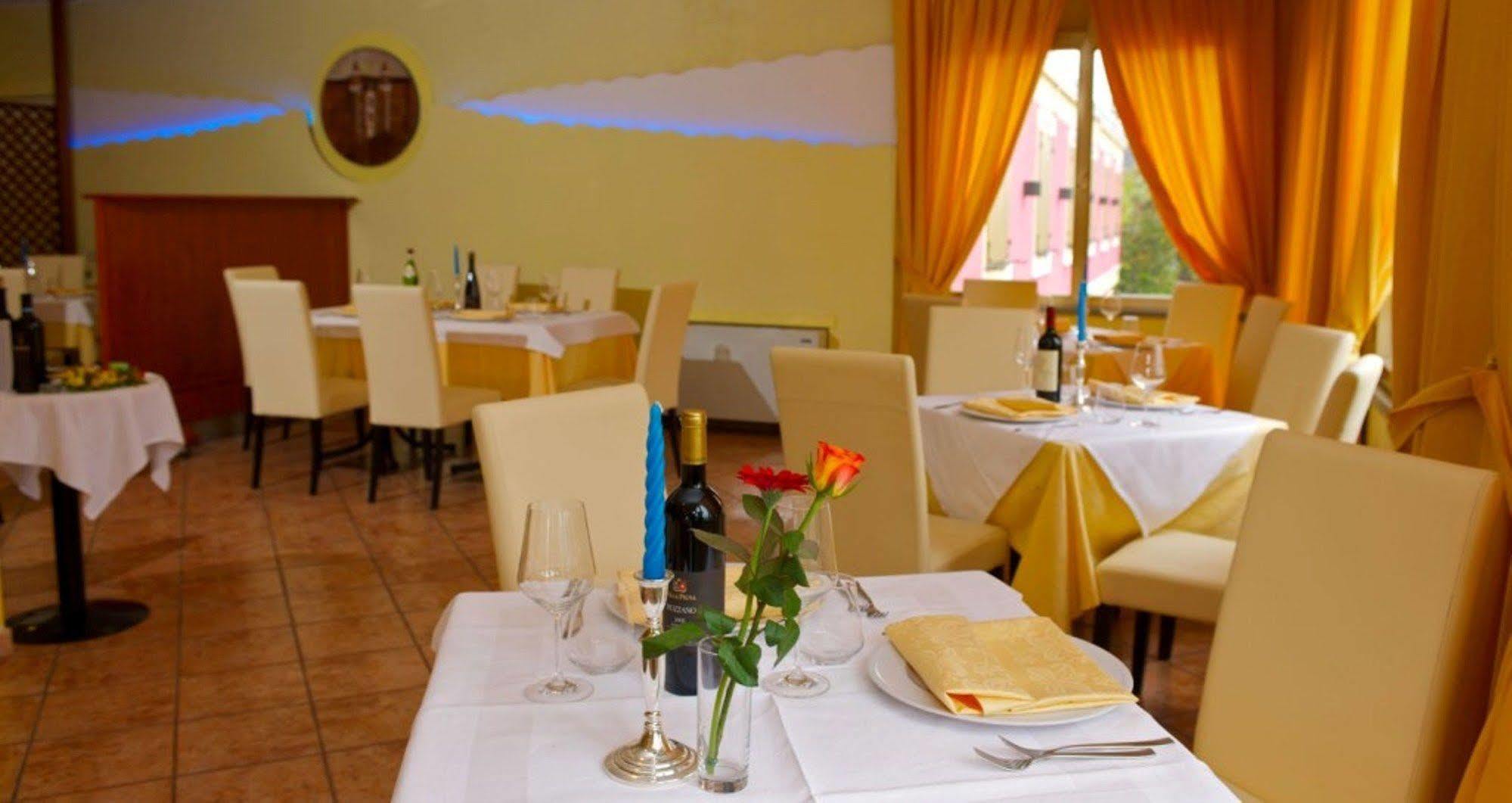 Hotel La Meridiana Urbino Exterior photo
